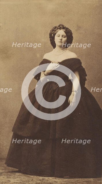 Les beau décolleté, 1860s. Creator: Pierre-Louis Pierson.