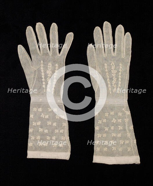 Gloves, French, fourth quarter 18th century. Creator: Unknown.