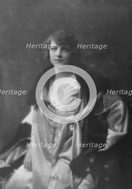 Miss Grace Burt, portrait photograph, 1918 Jan. 19. Creator: Arnold Genthe.