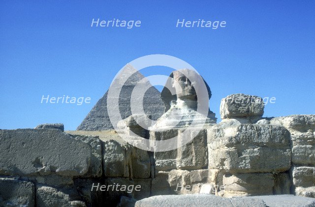The Sphinx and Pyramid of Khafre (Chephren), Giza, Egypt, 4th Dynasty, 26th century BC. Artist: Unknown