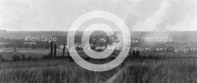 'Panoramas du champ de bataille, a l'ouest de la Meuse; bombardement du village..., 1916. Creator: Unknown.