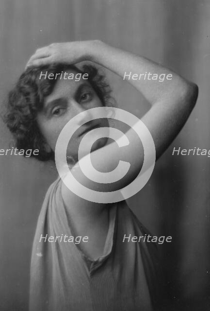 Morgan, Marion, Miss, portrait photograph, 1917 June 5. Creator: Arnold Genthe.