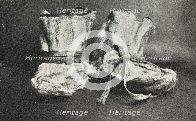 'Finnesko', c1910–1913, (1913).  Artist: Herbert Ponting.