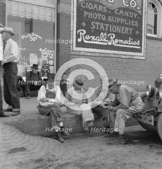 Williamette Valley hop farmers in town hold their political forum on..., Independence, Oregon, 1939. Creator: Dorothea Lange.
