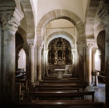 Detail of the interior of the church of Santa María de Lebeña, it should be noted the horseshoe a…