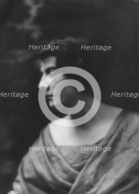 Rubner, Dagmar, Miss, portrait photograph, 1912 Nov. 24. Creator: Arnold Genthe.