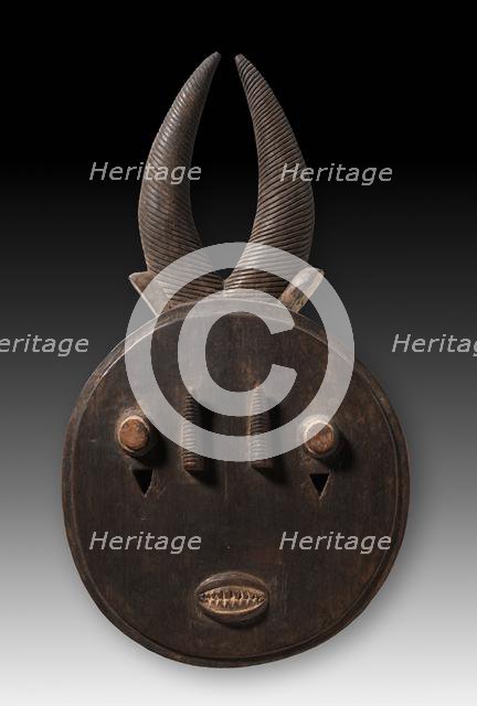 Face Mask, late 1800s-early 1900s. Creator: Unknown.