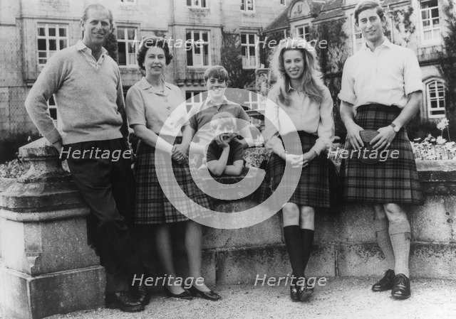 The Royal family, silver wedding annivesary photograph, 1972.  Creator: Unknown.