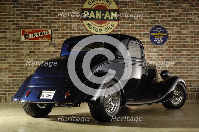 Ford Coupe Custom 1934. Artist: Simon Clay.