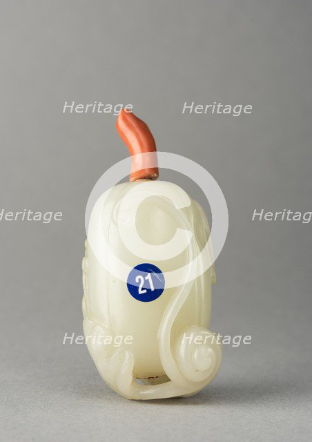 Jade snuff bottle, China, Qing dynasty, 1644-1911. Creator: Unknown.