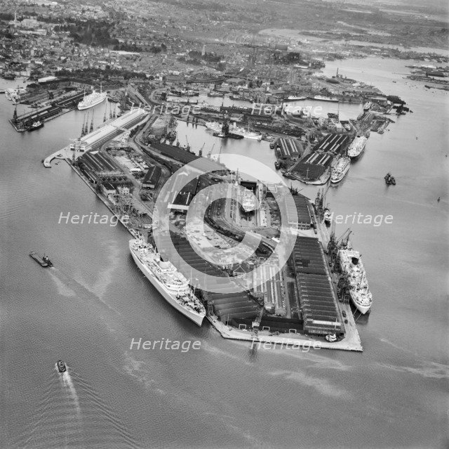 Southampton Docks from the south, Hampshire, 1950. Artist: Aerofilms.