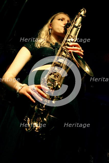 Emma Rawicz, Emma Rawicz Quintet, Verdict Jazz Club, Brighton, East Sussex, 2022. Creator: Brian O'Connor.