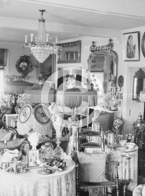 Baldrige, J.M., interior of residence, 1931 July 25. Creator: Arnold Genthe.