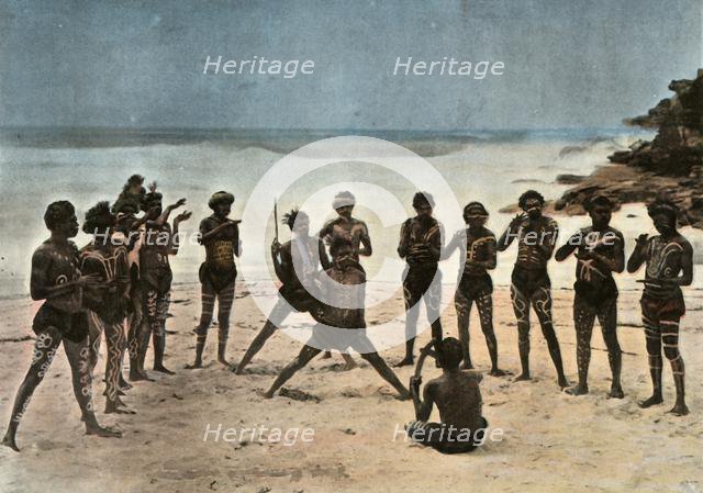 'Nouvelle-Guinee. Danse Des Papous Barioles', (Papua New Guinea. Tribal Papuan Dance), 1900. Creator: Unknown.