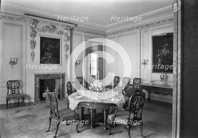 Mrs. Edwin Gould, residence at 936 5th Ave., New York City, 1942. Creator: Gottscho-Schleisner, Inc.
