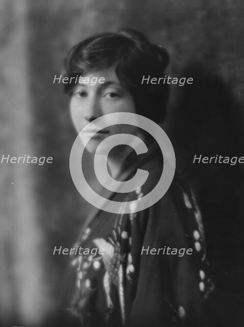 Haas, Ruth, Miss, portrait photograph, 1914 Apr. 4. Creator: Arnold Genthe.