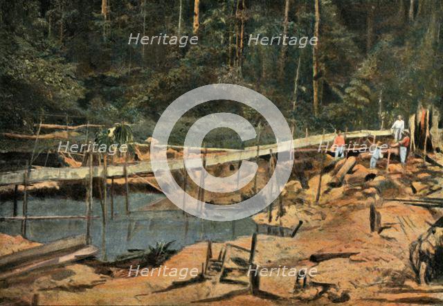 'Saint-Elie. Le Schluss (Rigole Pour L'Or)', (The Sluice, Prospecting for Gold), 1900. Creator: Unknown.