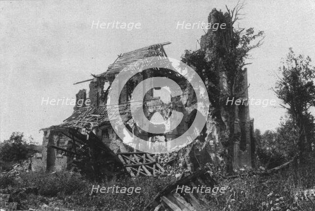 'Les ruines reconquises: eglises de villages, dans la Somme; l'eglise de Frise', 1916. Creator: Unknown.