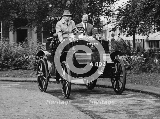 1902 Albion dog - cart on 1955 London to Brighton run. Creator: Unknown.