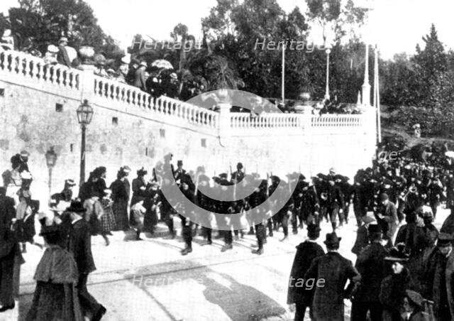The Queen's Visit to the Riviera: guards of honour in the Avenue Victoria...Cimiez, 1898.  Creator: Alexander Lamont Henderson.