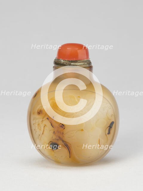 Snuff Bottle with Panels of Gourds, Qing dynasty (1644-1911), 1770-1850. Creator: Unknown.