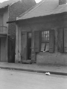 House in the French Quarter, New Orleans, between 1920 and 1926. Creator: Arnold Genthe.