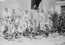 Machine gunners, City of Mexico, 1913. Creator: Bain News Service.
