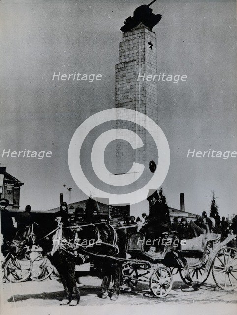 Monument of the Soviet Red Army Martyrs, Shenyang, Manchuria, China, 1945. Artist: Unknown
