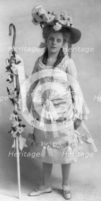 Margaret Preston Draper, c1903. Creator: Frances Benjamin Johnston.