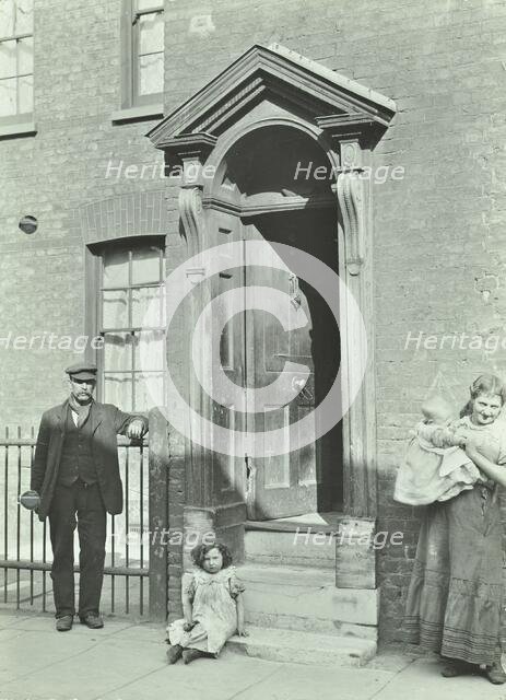 112 Watergate Street, Deptford, London, 1911. Creator: Unknown.