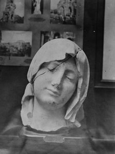 Albert - Head of Virgin in Notre Dame de Brebieres Church, 26 Aug 1918. Creator: Bain News Service.