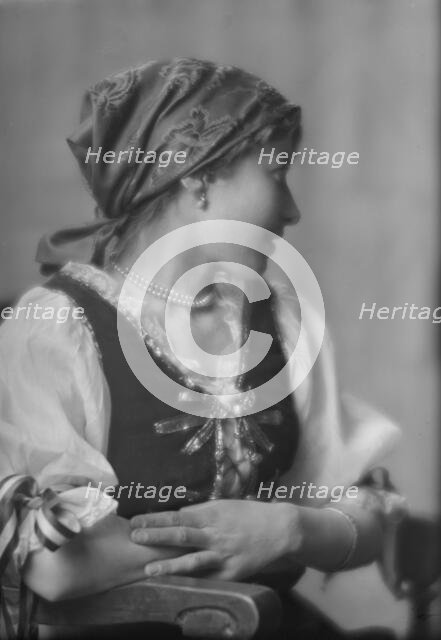 Members of the International Institute for Immigrant Girls, Y.W.C.A., in national costumes..., 1915. Creator: Arnold Genthe.