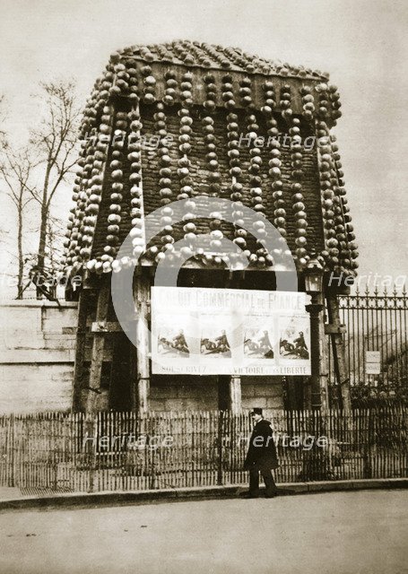 A monument in Paris, France, during World War I, c1914-c1918. Artist: Unknown