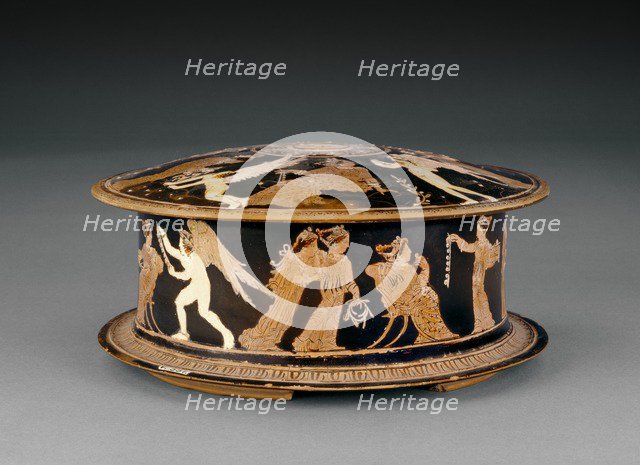 Attic/Arthenian red-figure pyxis, late 5th century BC. Artist: Meidias Painter.