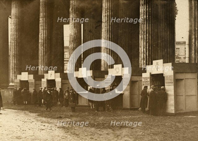 Book trade in Leningrad near the Kazan Cathedral, 1920-1929. Creator: Unknown.