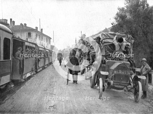 French Troops in Italy; Two convoys on the road from Brescia to Verona..., 1917. Creator: Unknown.