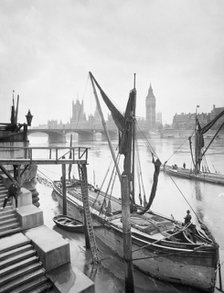 Houses of Parliament from the River Thames, Lambeth, London, c1920s. Artist: George Davison Reid