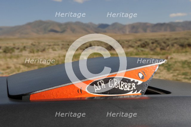 Plymouth Hemi Roadrunner 1970. Artist: Simon Clay.