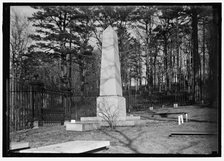 Monticello - Thomas Jefferson's grave, between 1914 and 1918. Creator: Harris & Ewing.