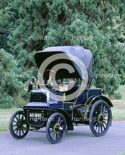 1897 Daimler. Artist: Unknown.