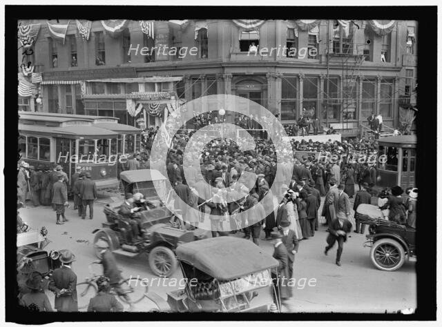 Crowd and Trolley cars at corner of Pennsylvania Ave. and 15th Street, N.W..., between 1913 and 1917 Creator: Harris & Ewing.