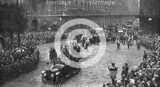 'L'Arrivee du General Pershing; A Paris: le general Pershing et M. Painleve, ministre de la..., 1917 Creator: Unknown.