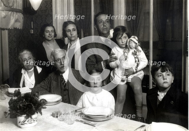 Francesc Macia, president of the Generalitat de Catalonia, familiar scene.