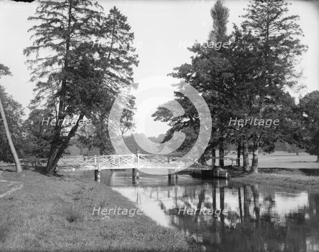 The Gade Bridge in Cassiobury Park, Watford, London, c1860-c1922. Artist: Henry Taunt