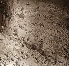 Body of dead soldier, c1914-c1918. Artist: Unknown.