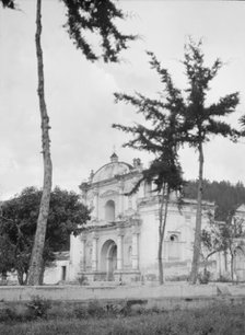 Travel views of Cuba and Guatemala, between 1899 and 1926. Creator: Arnold Genthe.