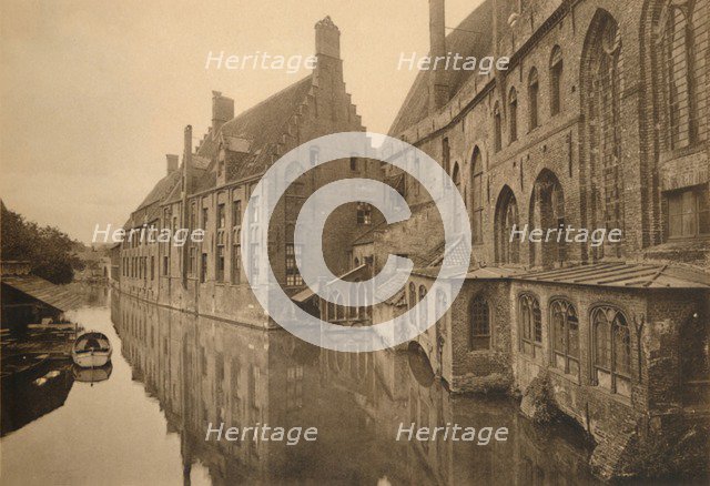 'Hôpital Saint-Jean', c1928. Artist: Unknown.