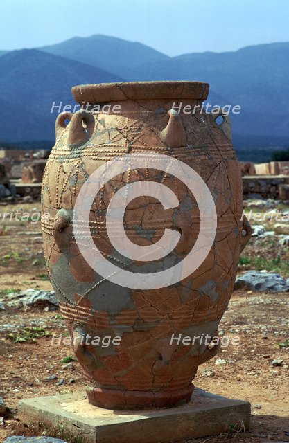 Giant storage jar at the Minoan royal palace at Mallia. Artist: Unknown