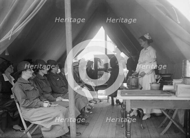 Woman's National Service School Under Woman's Section, Navy League, Instr. By Red Cross..., 1916. Creator: Harris & Ewing.