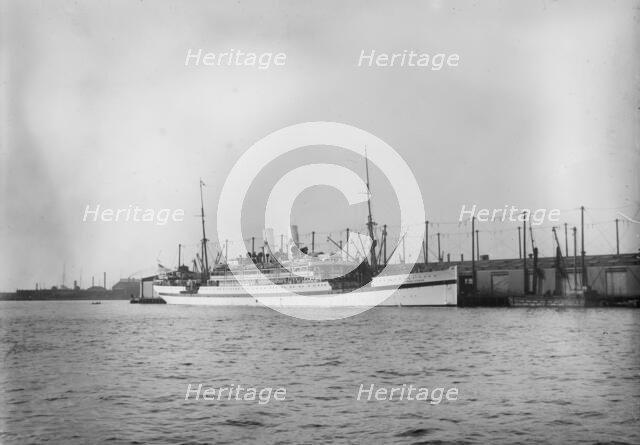 RED CROSS, 1914. Creator: Bain News Service.